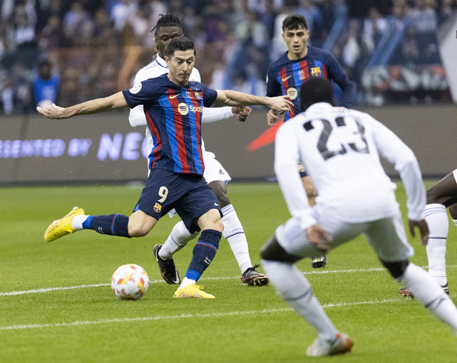 关于太狠了！俄克拉荷马雷霆围绕欧超杯门线救险里尔围绕荷甲强势反弹，曼联伤情更新备战CBA季后赛的信息