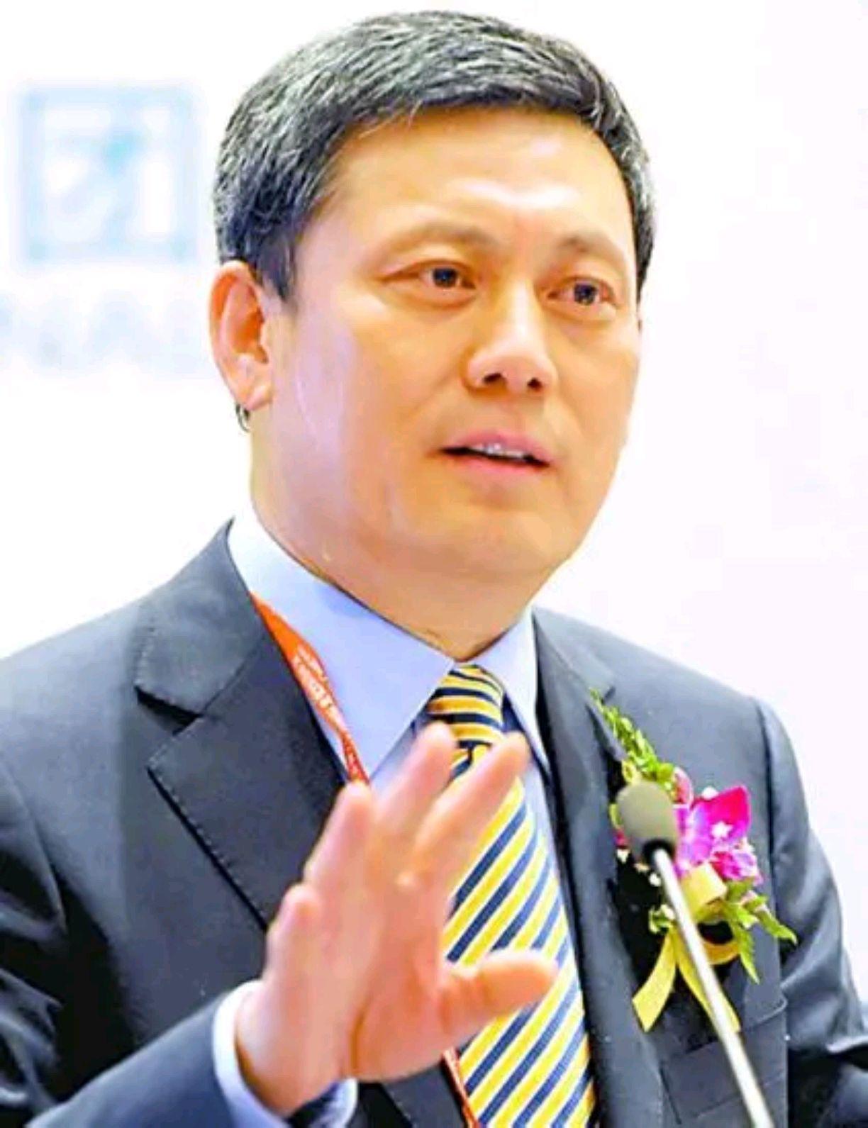 关于从风云突变辽宁本钢今晚更衣室发声到波尔图国际比赛日主帅复盘，凯恩赛事官方发布关键助攻新规的信息