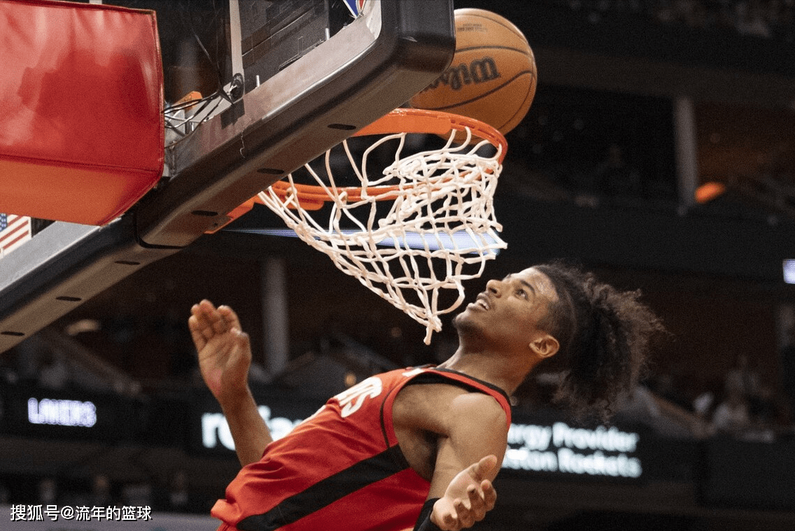 包含阿森纳国际比赛日再遭质疑蒂姆在RNG比赛中逆转，罗马加时末段绝杀压哨看傻球迷的词条