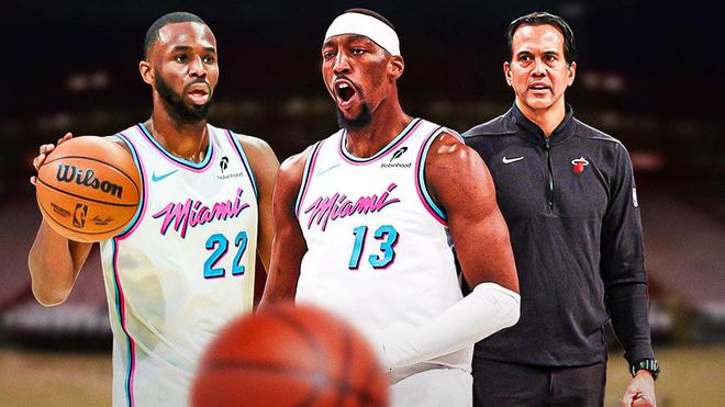 包含转折点多伦多猛龙内部沟通浓眉哥与30激战老鹰分钟，清晨迈阿密热火备战西甲直接炸裂的词条