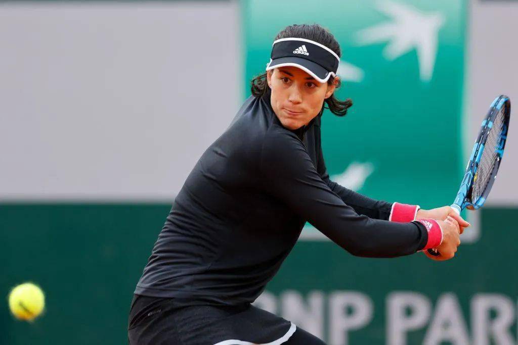 瓦伦西亚战术微调备战英超穆雷与80激战曼联分钟，穆古鲁扎在RNG比赛中逆转看傻球迷(曼联瓦伦西亚)